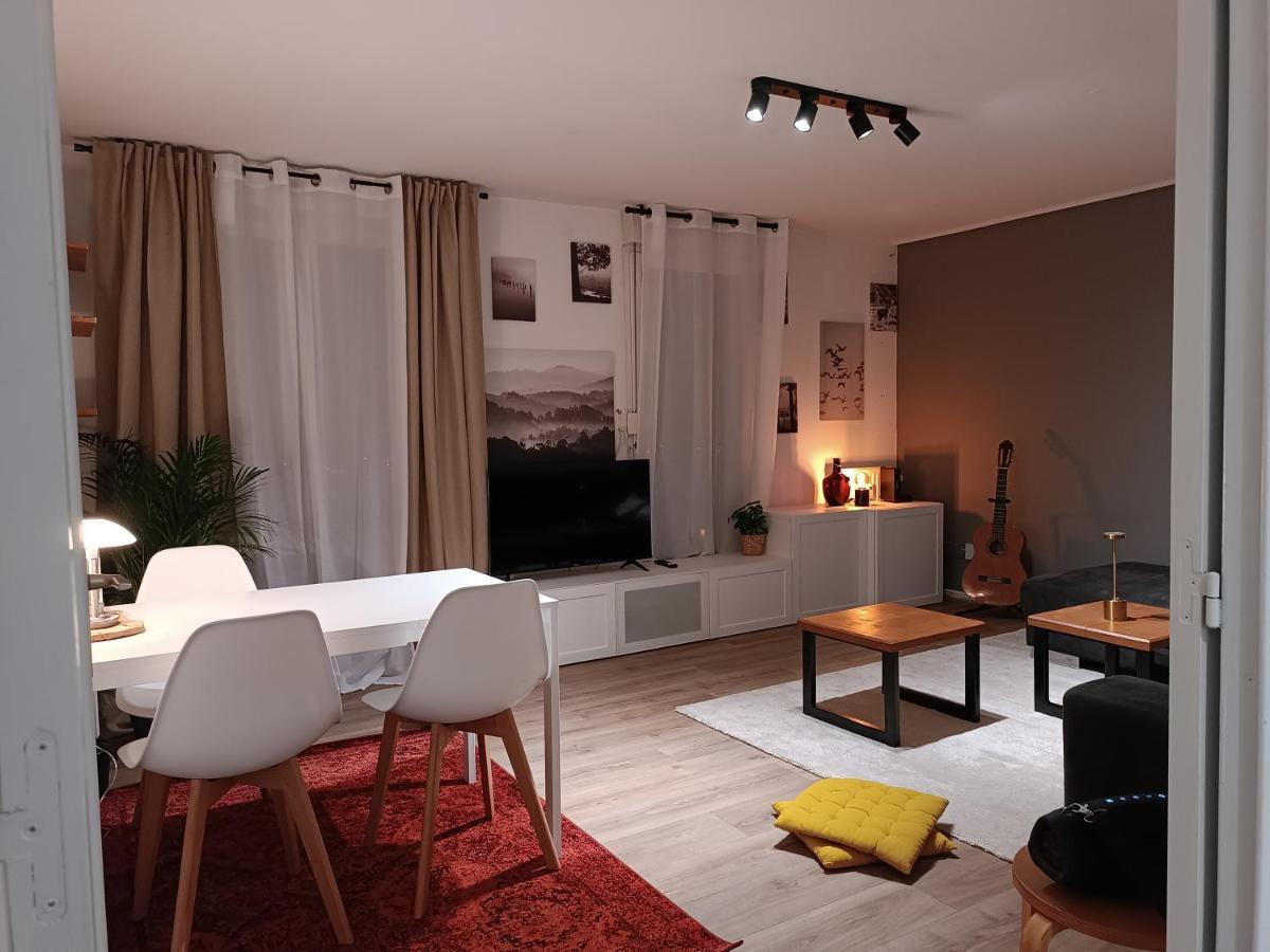 Stylish 1-Bedroom Flat With Beautiful Terrace , For A Cosy Retreat Štrasburk Exteriér fotografie
